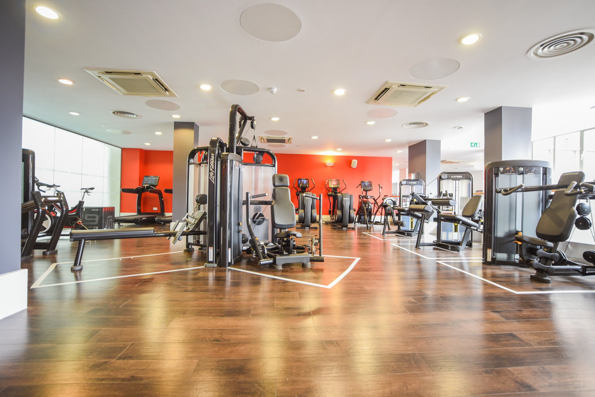 Isleworth Leisure Centre & Library